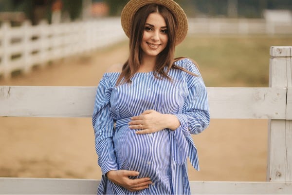 57 Maternity Quotes for Photography You’ll Totally Want to Use!